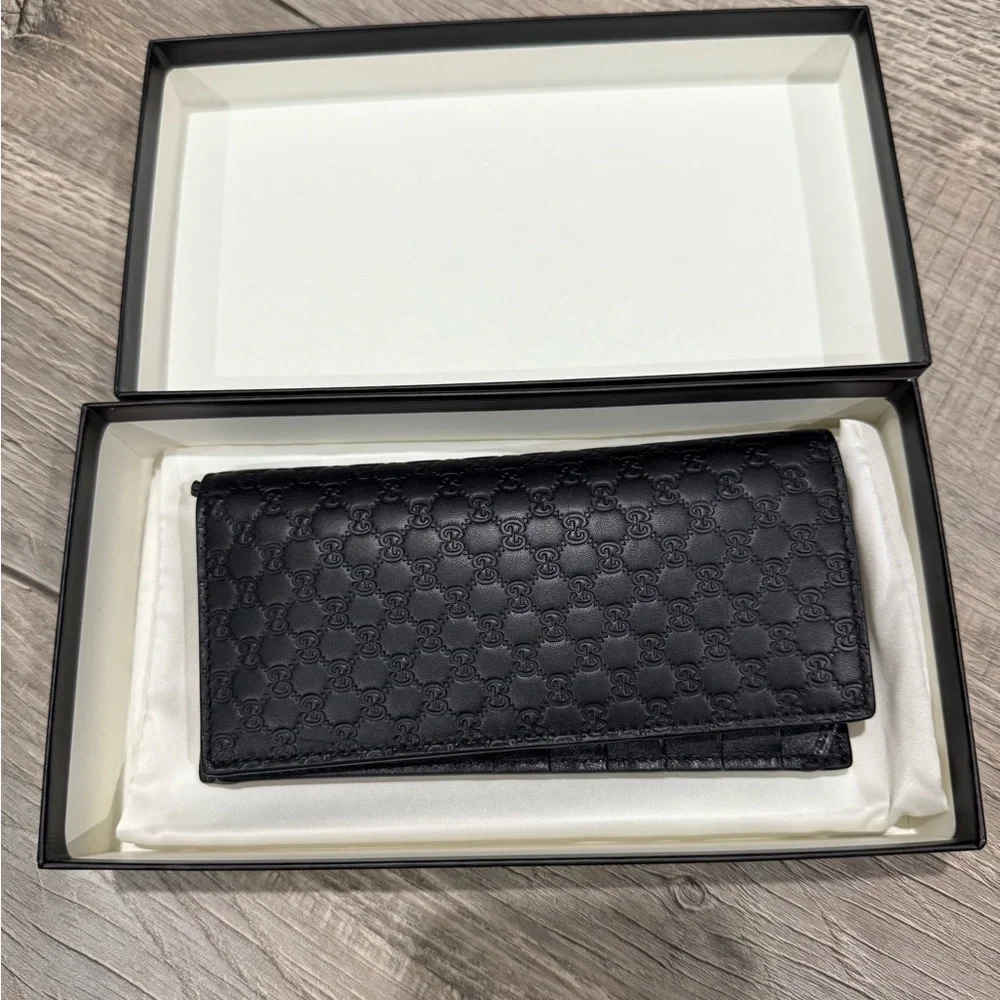 Authentic Gucci bifold wallet - Picture 5 of 6